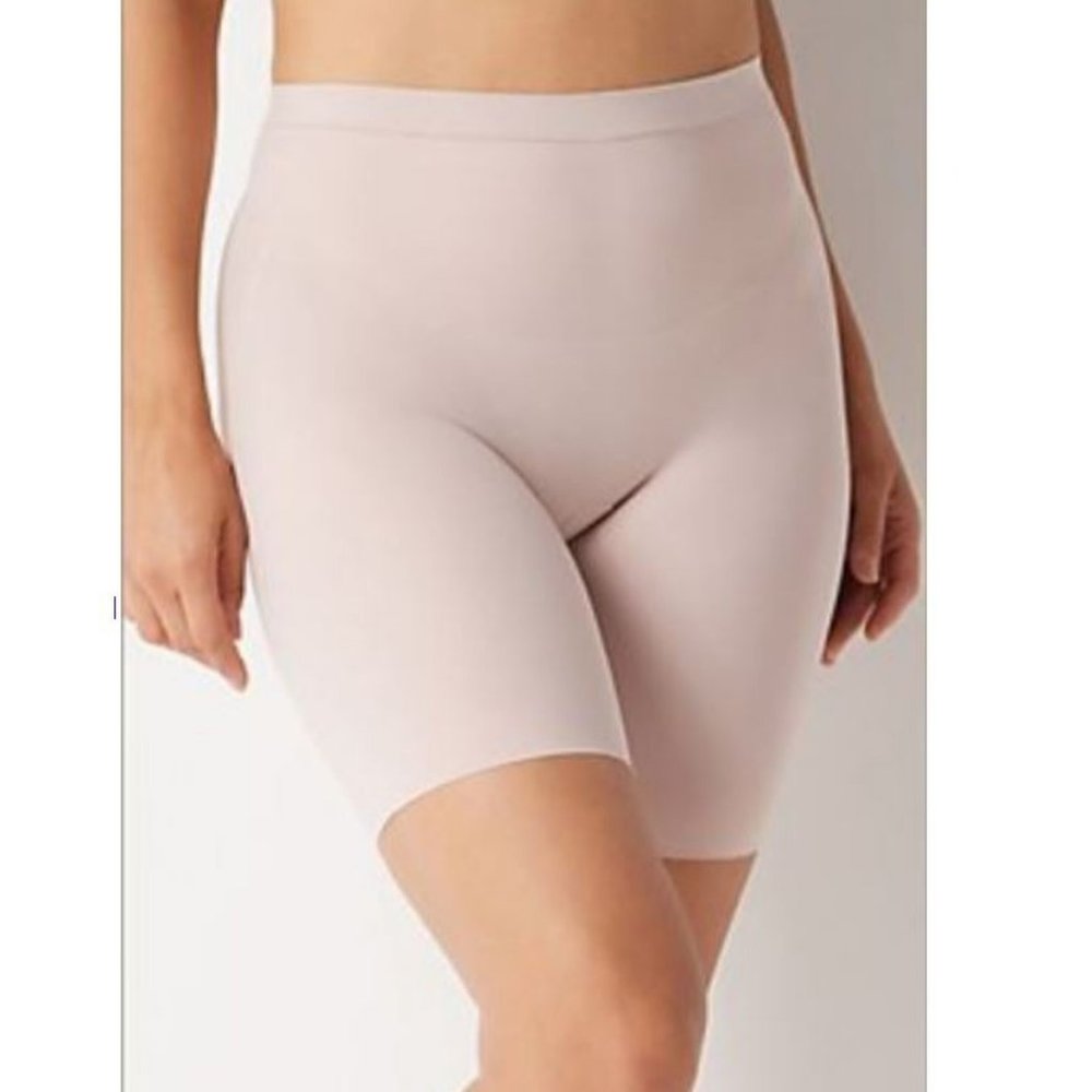 Spanx Smooth It Extended Length Mid-Thigh Short